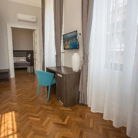 Re Vittorio De Luxe Bed & Breakfast 4*